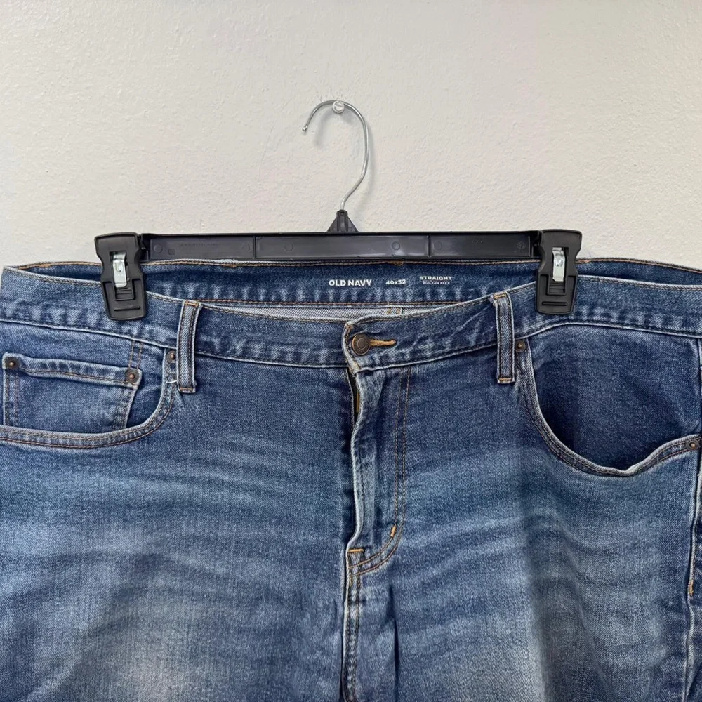 Old Navy Men's Relaxed Fit Denim Jeans - Picture 1 of 3